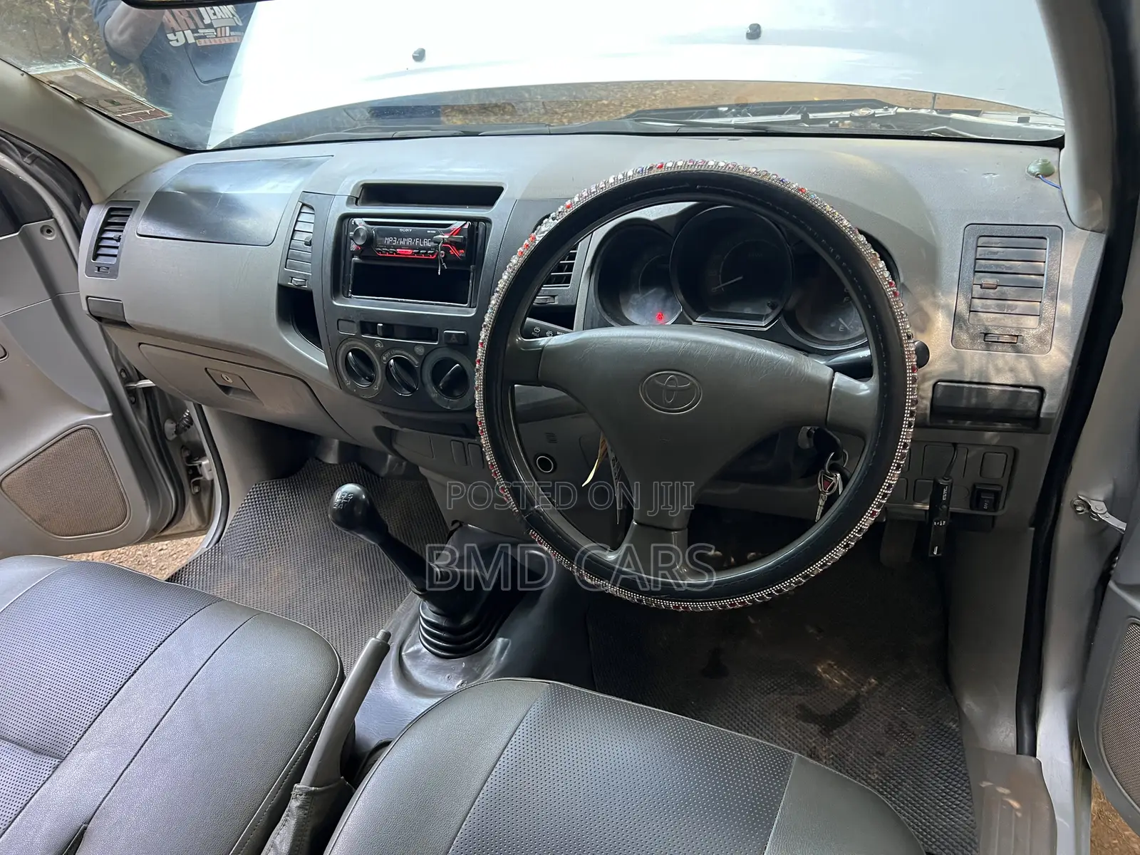Toyota Hilux 2.5 D-4D SRX 2010 Silver