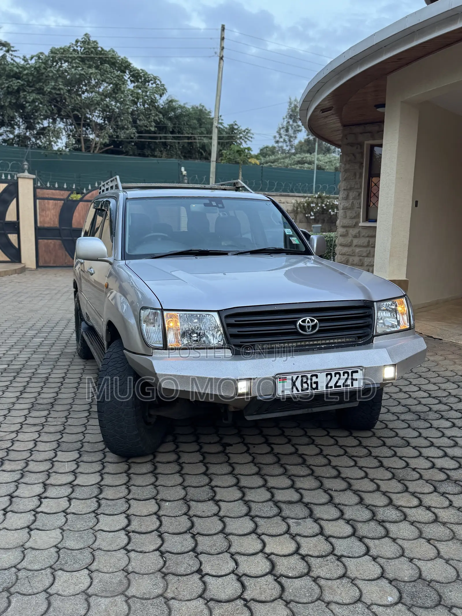 Toyota Land Cruiser 2002 Silver