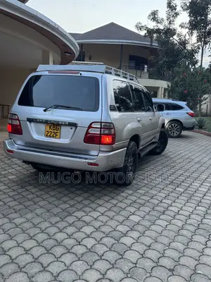 Toyota Land Cruiser 2002 Silver