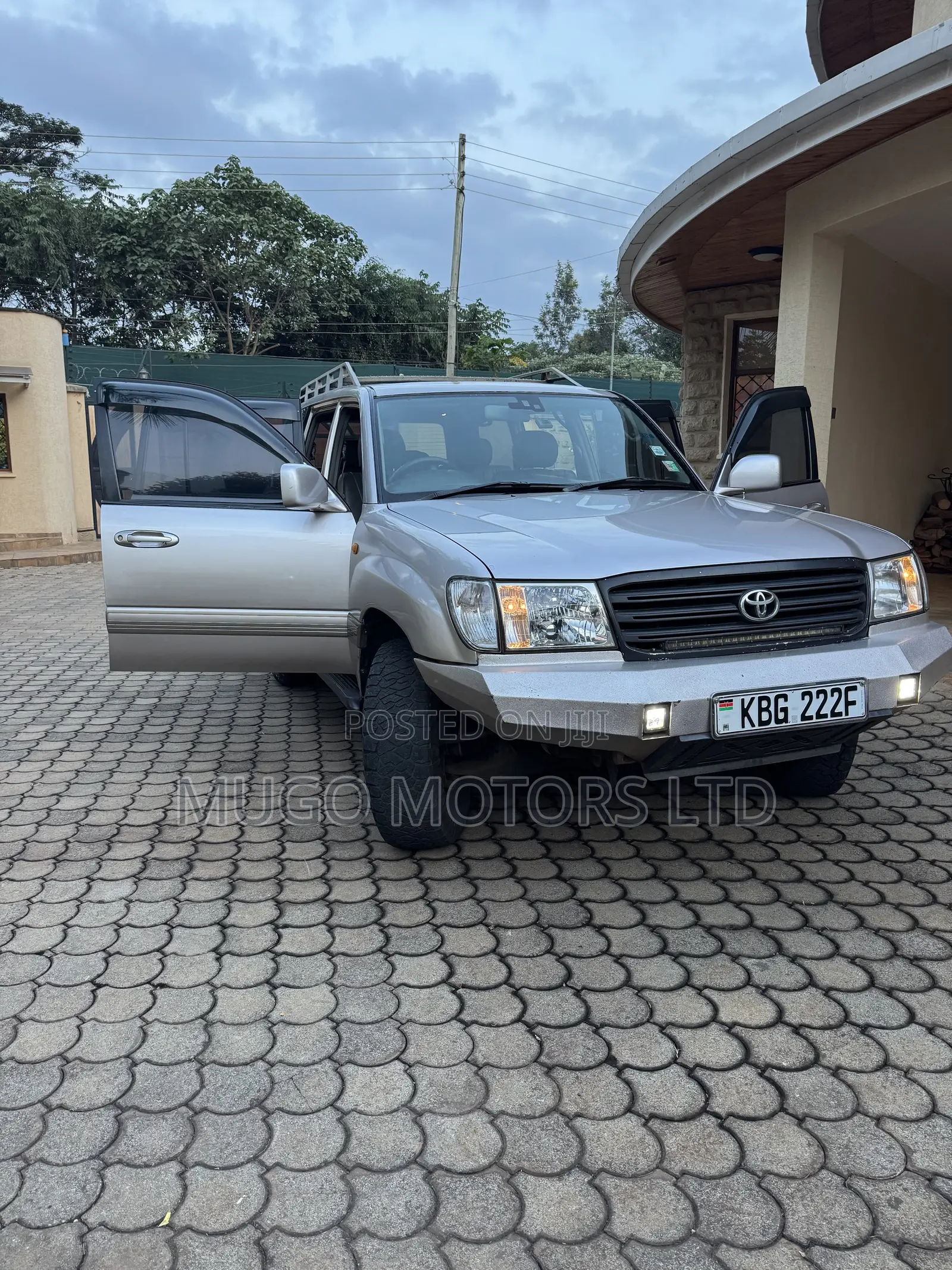 Toyota Land Cruiser 2002 Silver