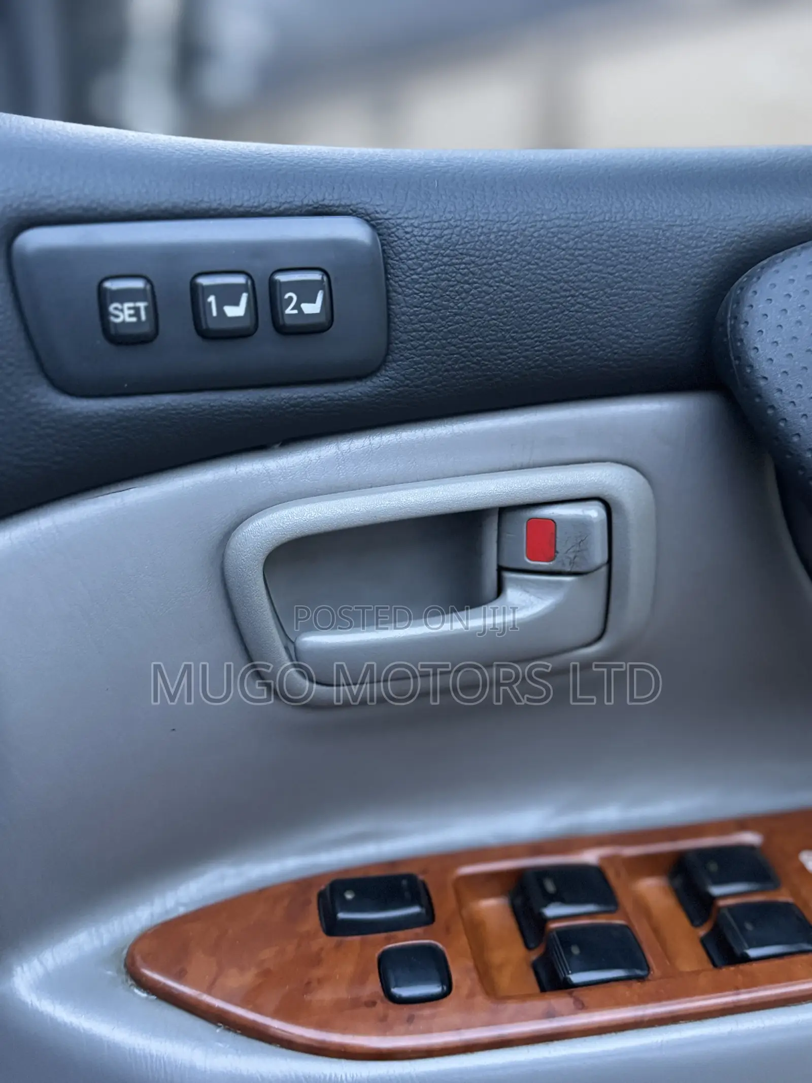 Toyota Land Cruiser 2002 Silver