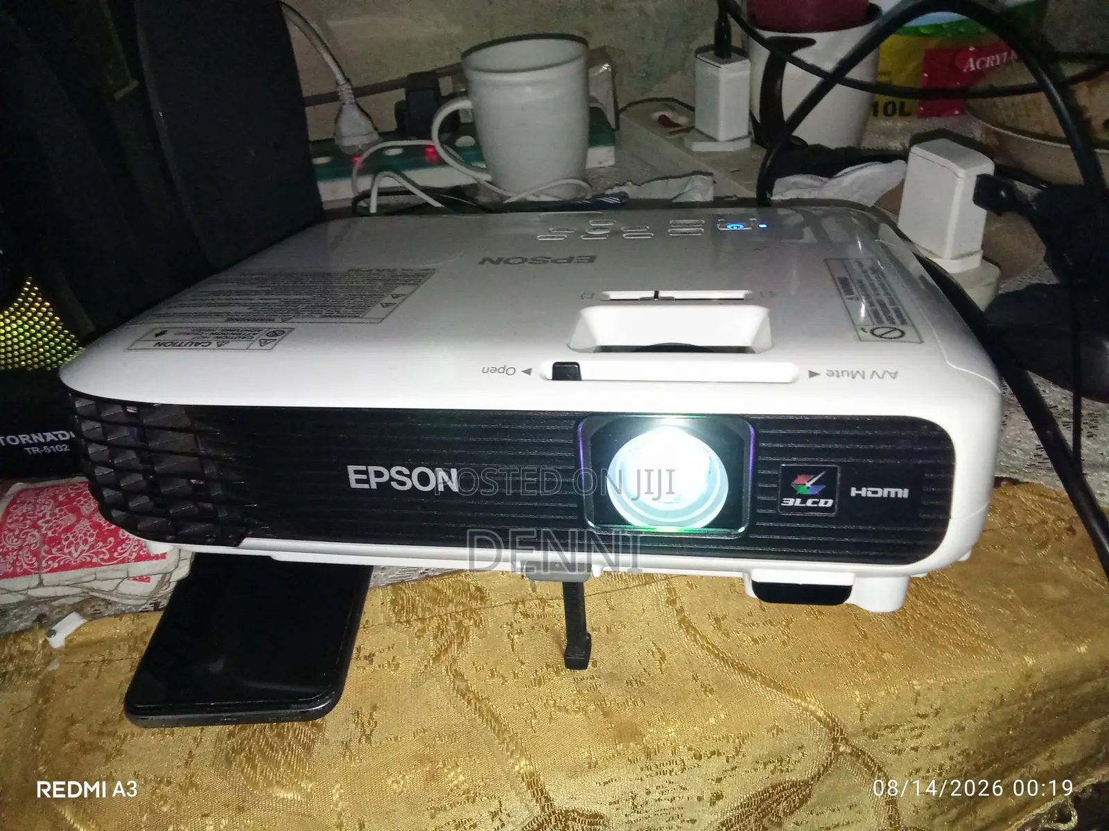 Epson EB-X04 XGA 3LCD Projector – 2800 Lumens – Fully Working