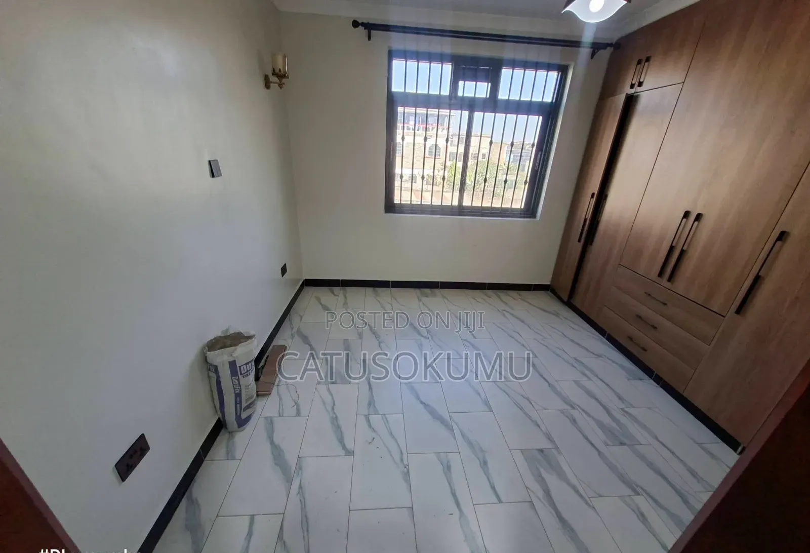 5bdrm Maisonette in Syokimu, Gateway Mall Area for rent