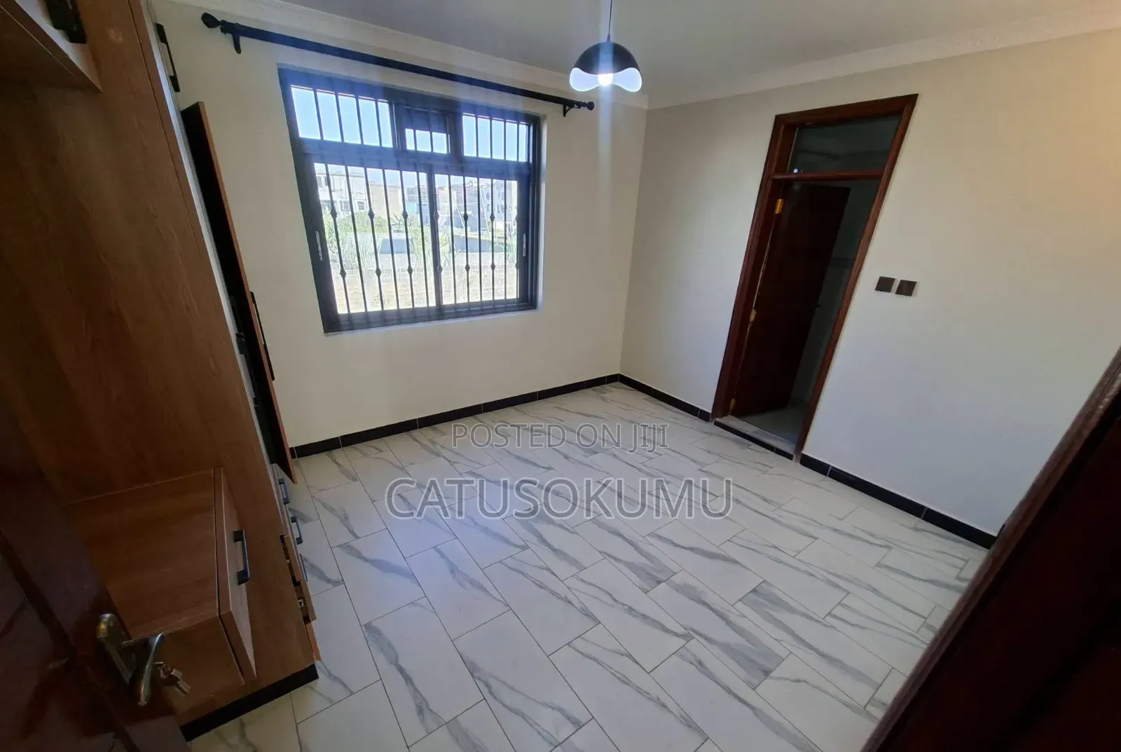 5bdrm Maisonette in Syokimu, Gateway Mall Area for rent