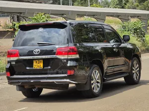 Toyota Land Cruiser 2011 Black