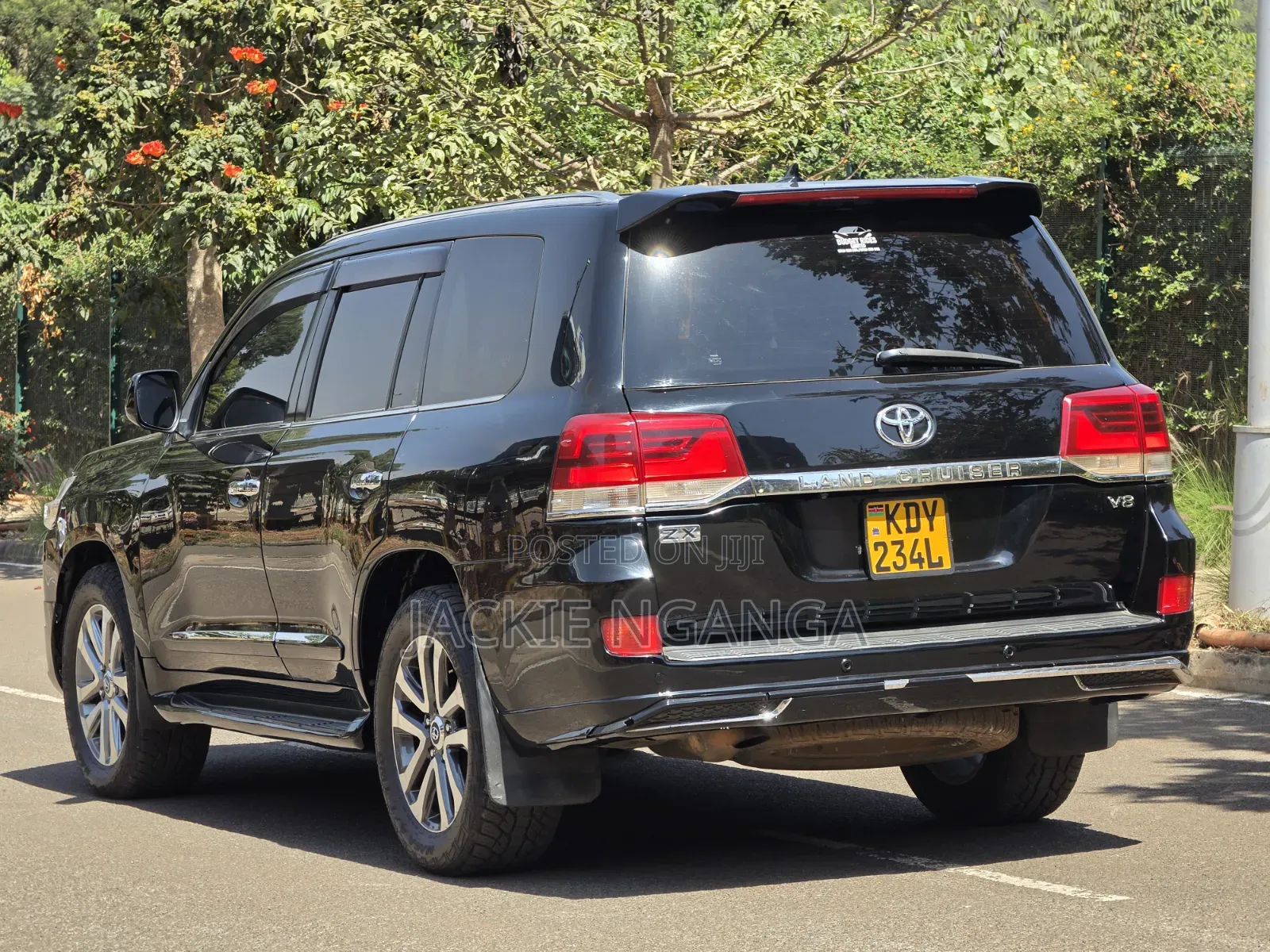 Toyota Land Cruiser 2011 Black