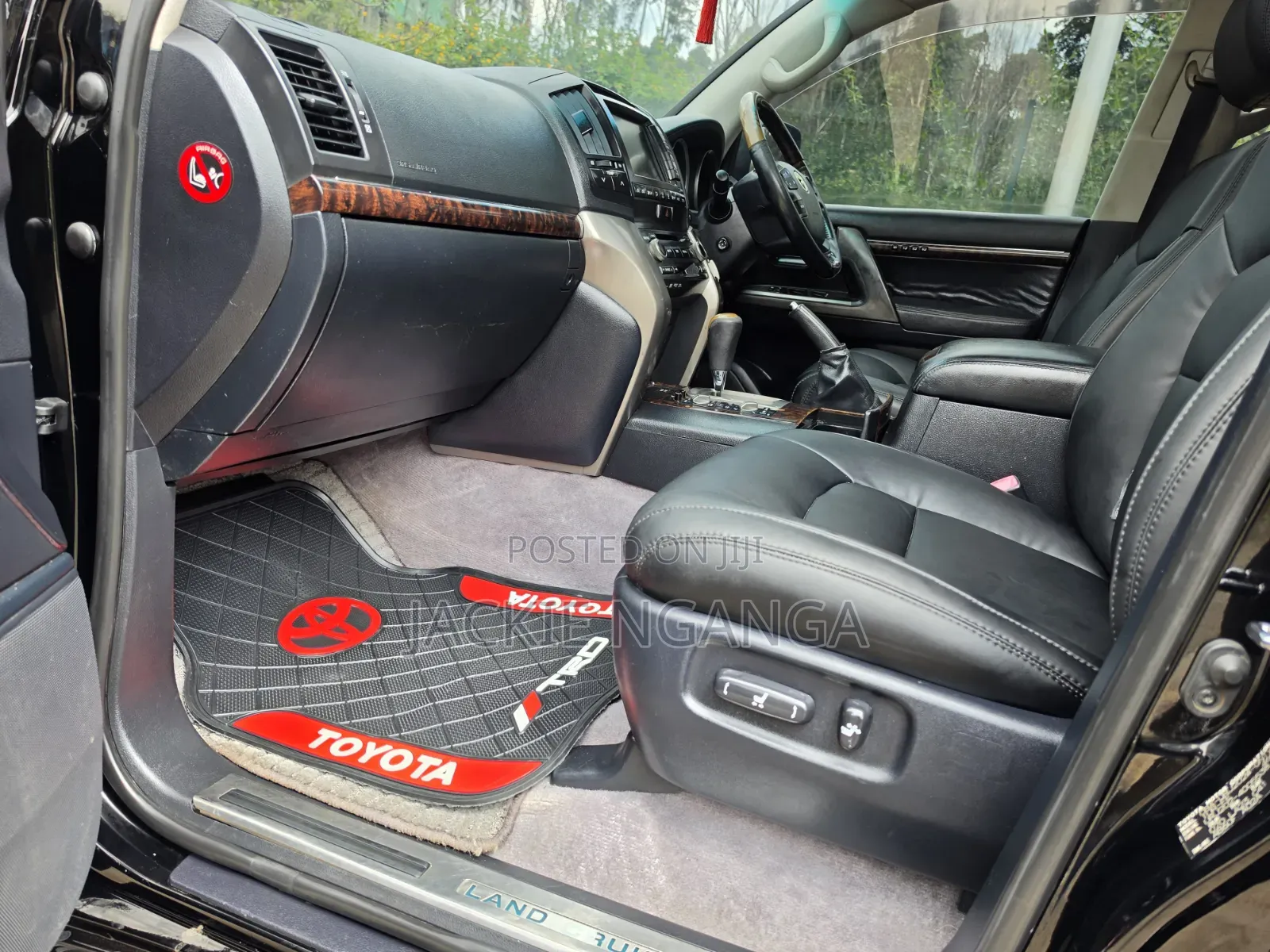 Toyota Land Cruiser 2011 Black