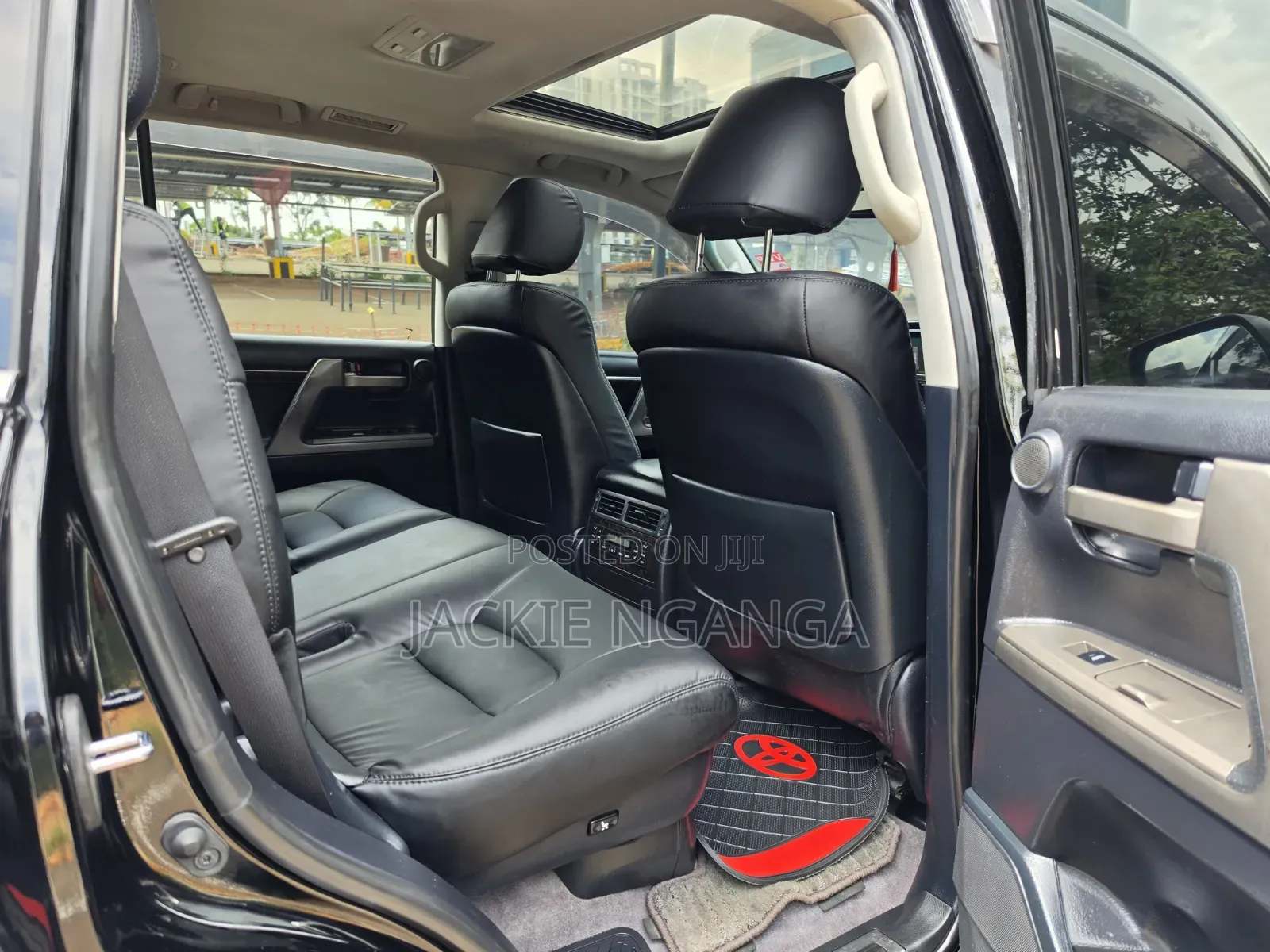 Toyota Land Cruiser 2011 Black
