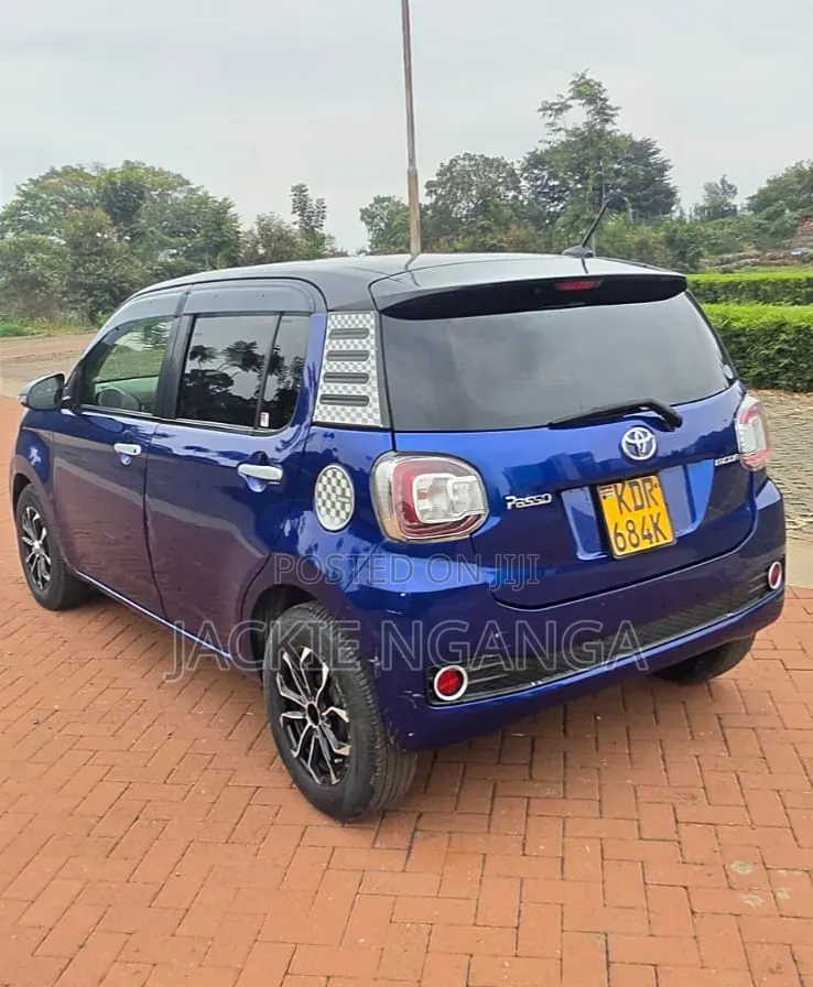Toyota Passo 2017 Blue