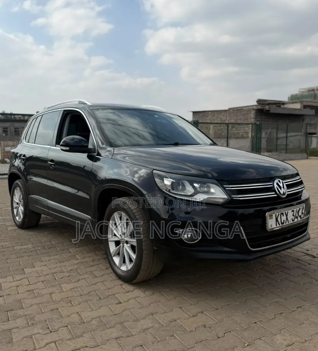 Volkswagen Tiguan 2012 Black