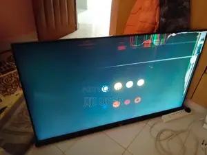 TCL TV 55 Inch Used With Cracked Screen
