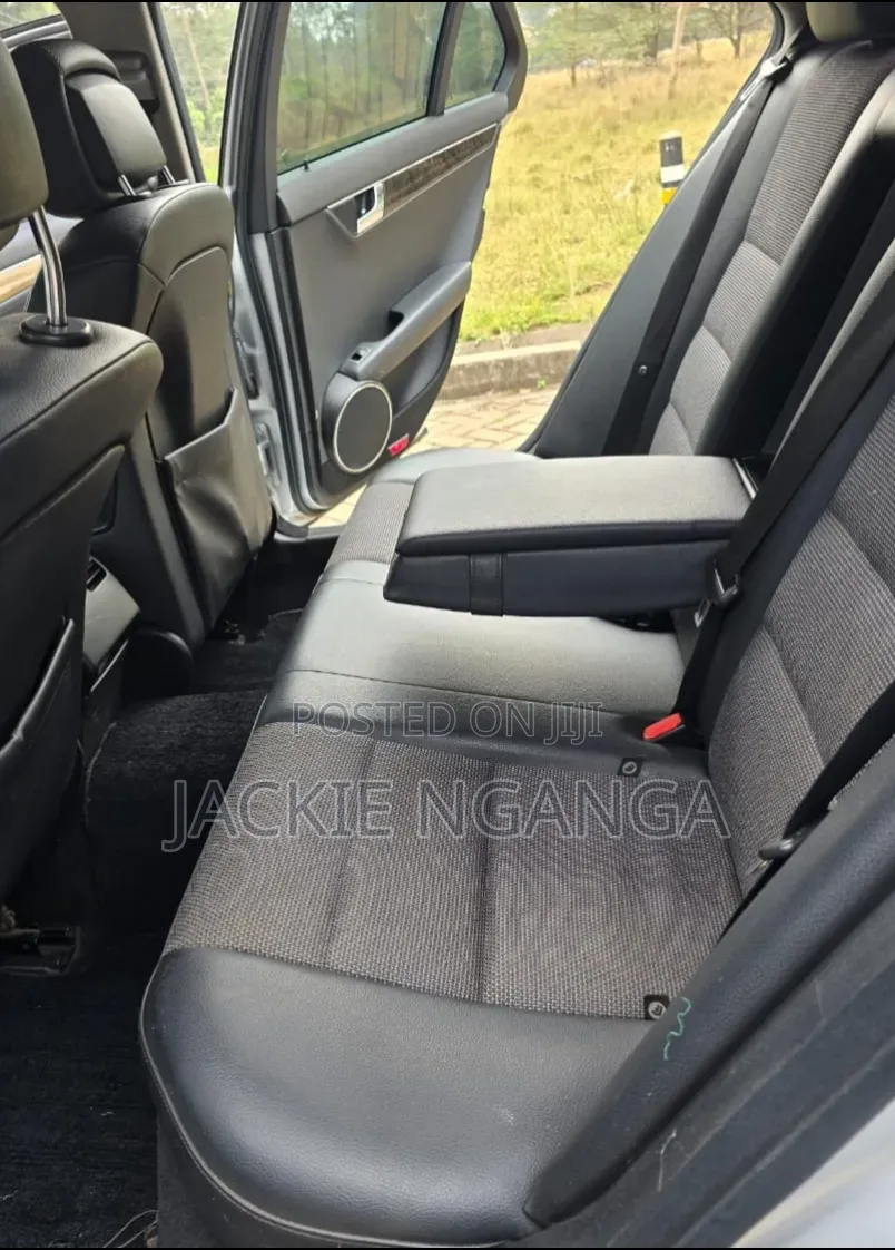 Mercedes-Benz C200 2008 Silver