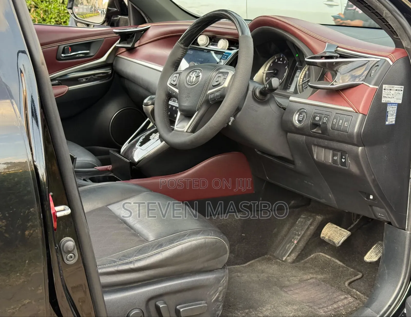 Toyota Harrier 2.0 2019 Black