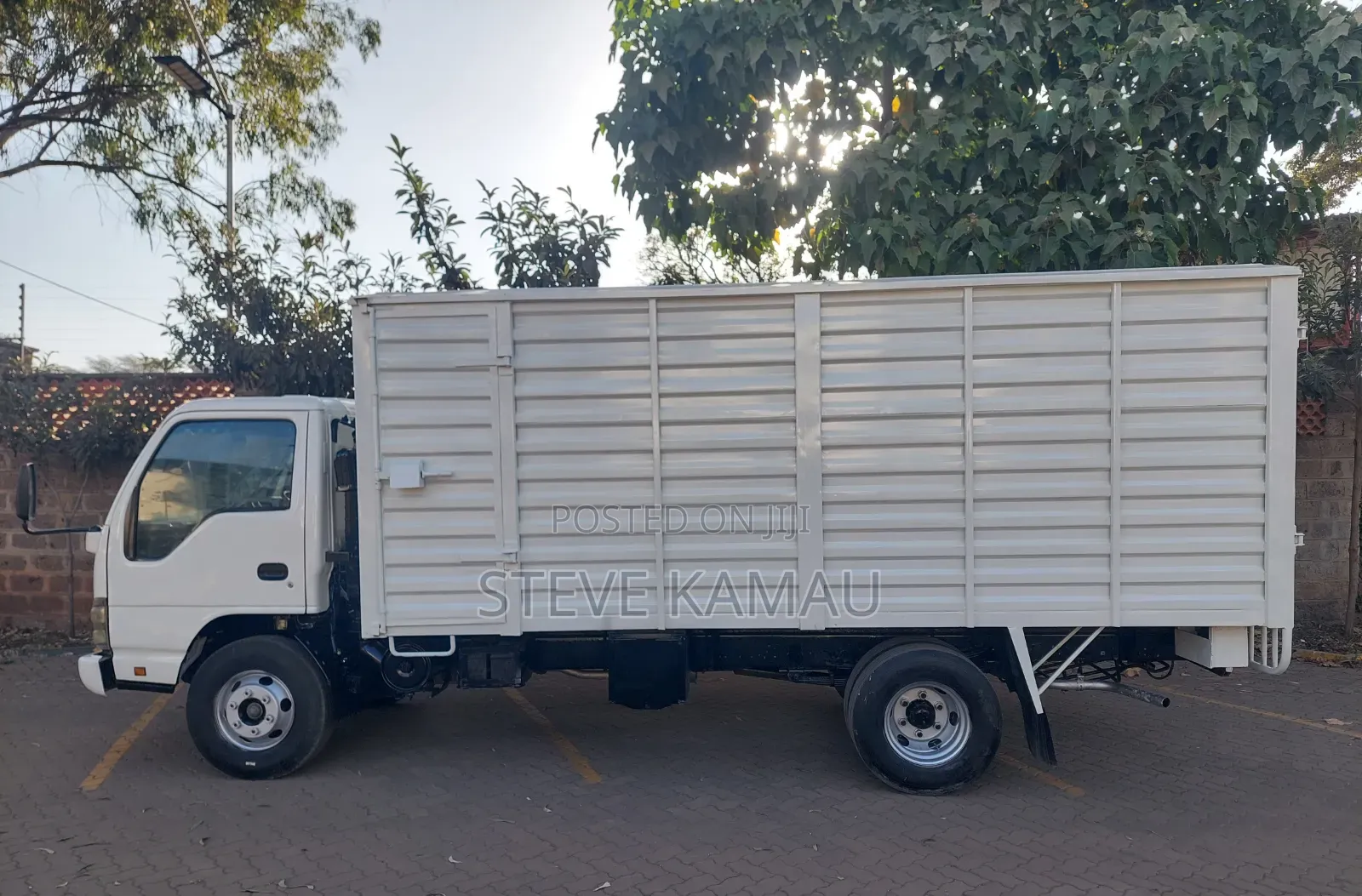 Isuzu NPR KCL