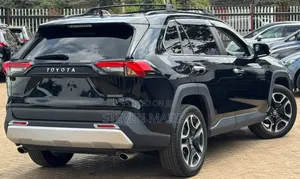 Toyota RAV4 2021 Black