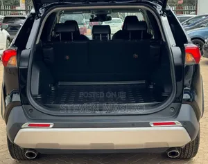 Toyota RAV4 2021 Black
