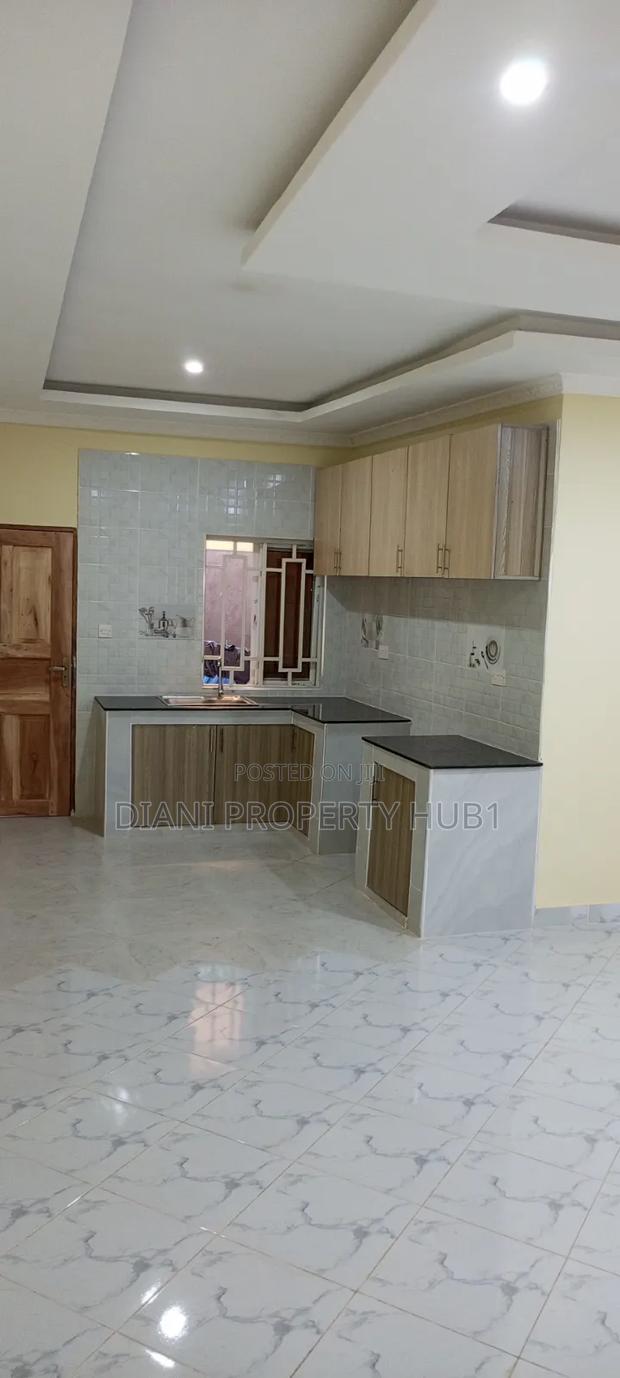 2bdrm Bungalow in Emiland, Diani for rent - thumbnail 3