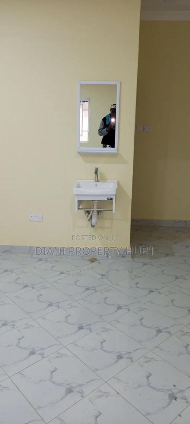 2bdrm Bungalow in Emiland, Diani for rent - thumbnail 4