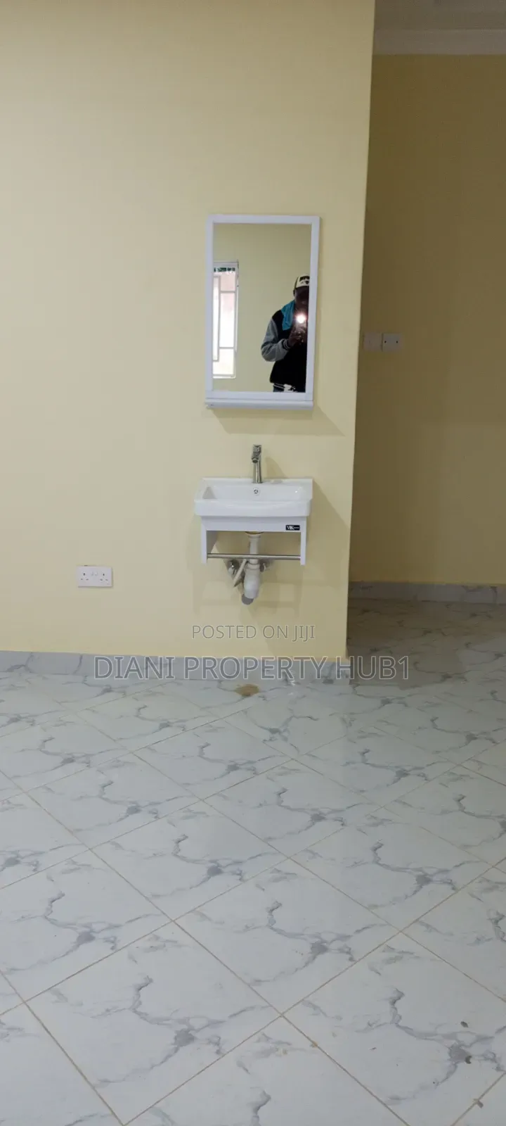 2bdrm Bungalow in Emiland, Diani for rent