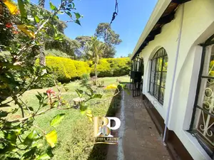 4bdrm Bungalow in Westlands for rent