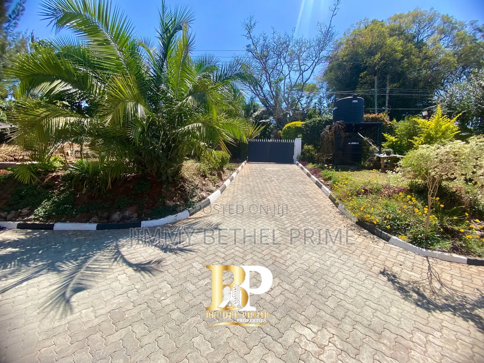 4bdrm Bungalow in Westlands for rent