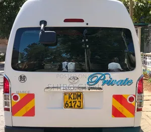Toyota HiAce 2017 White