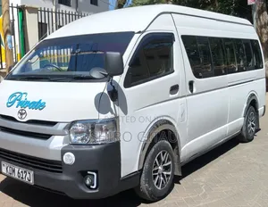Toyota HiAce 2017 White