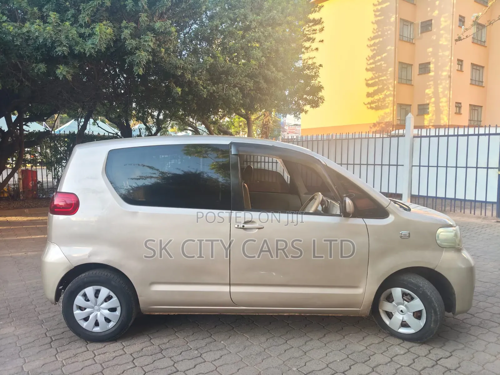 Toyota Porte 2009 Beige