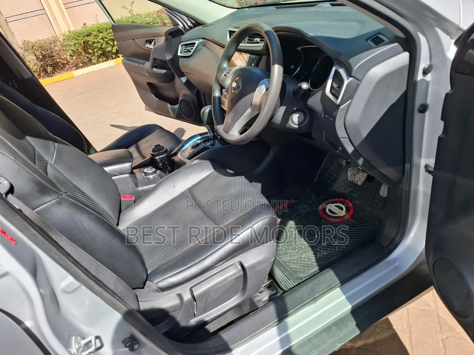 Nissan X-Trail 2016 Silver