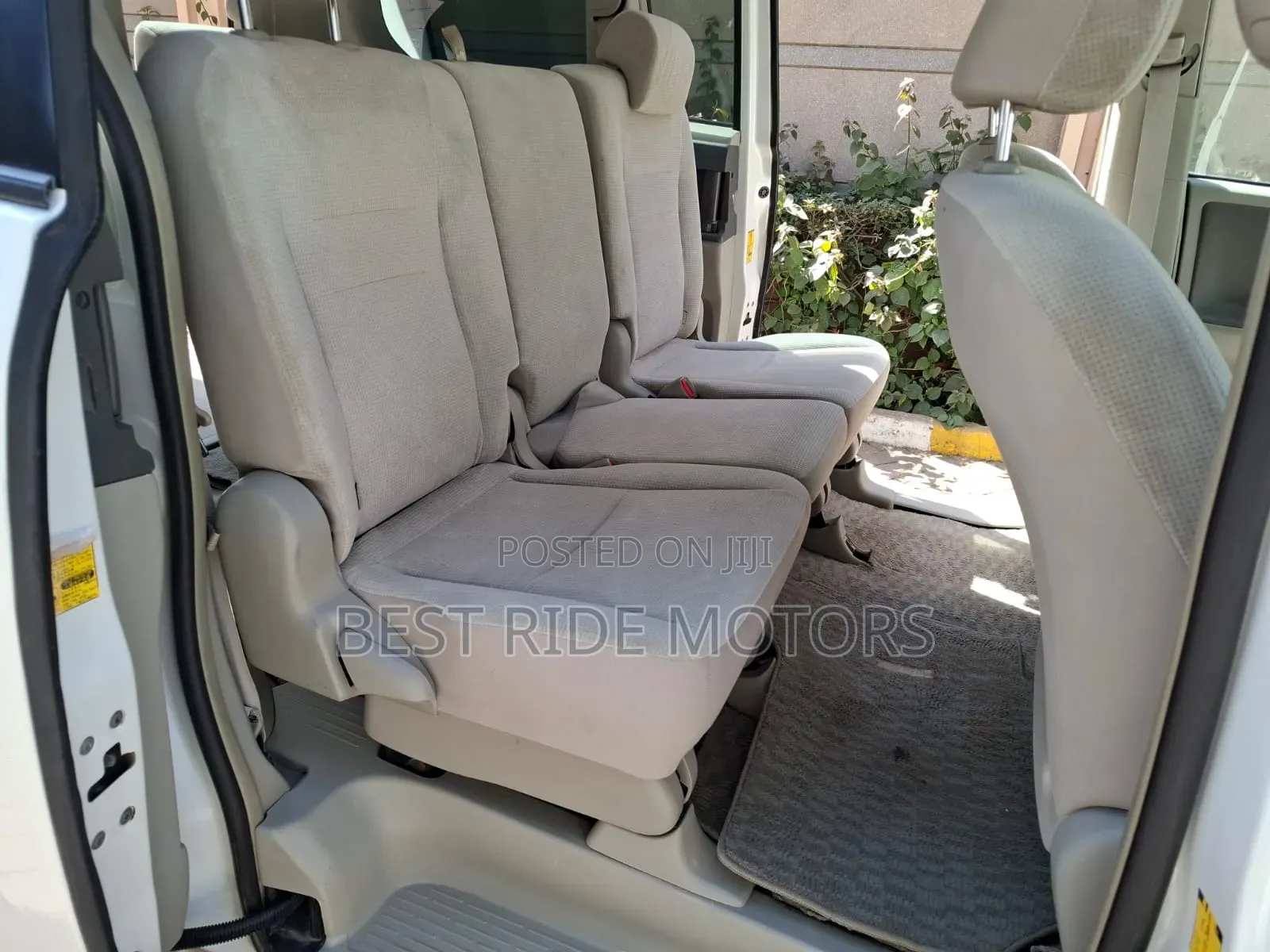 Toyota Noah 2009 White