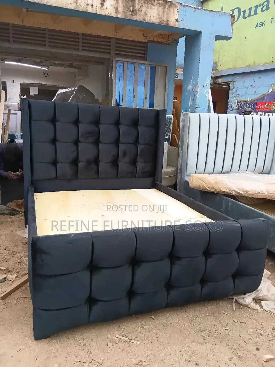 Black New Stunning Chester Box Bed