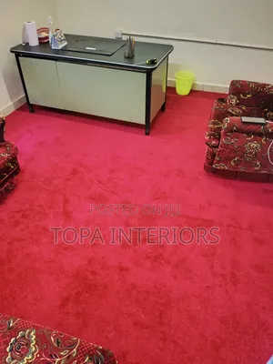 Maroon Fluffy Warm Office Wall to Wall Floor Carpets Installation