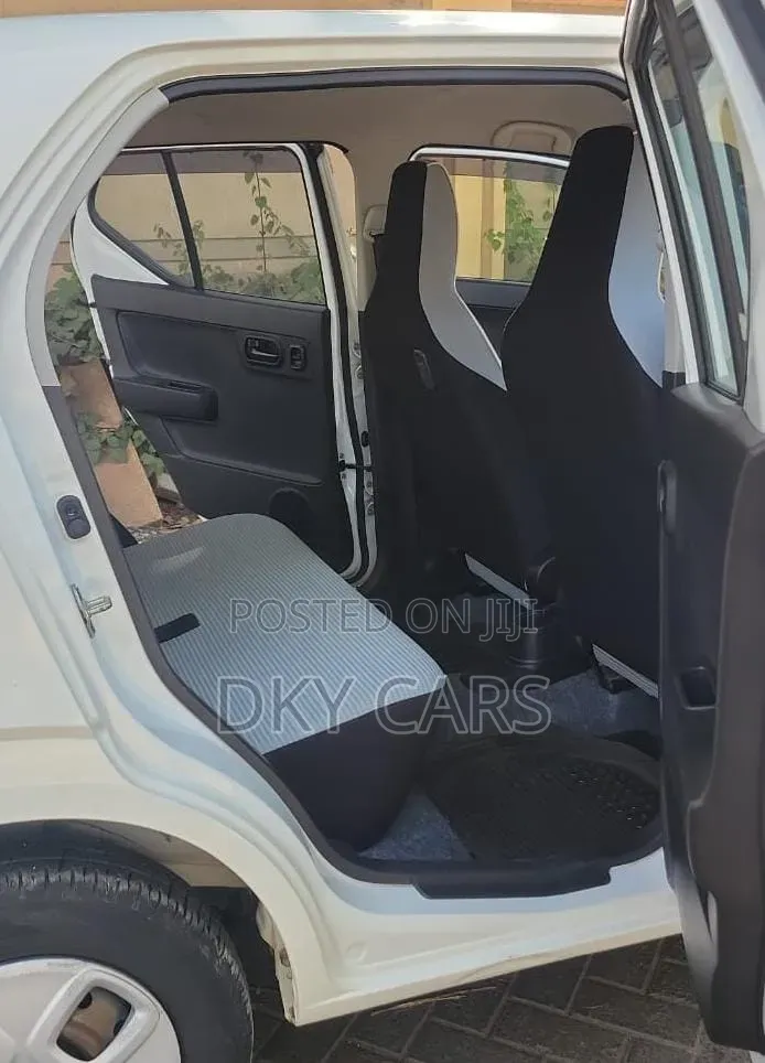 Suzuki Alto 2017 White
