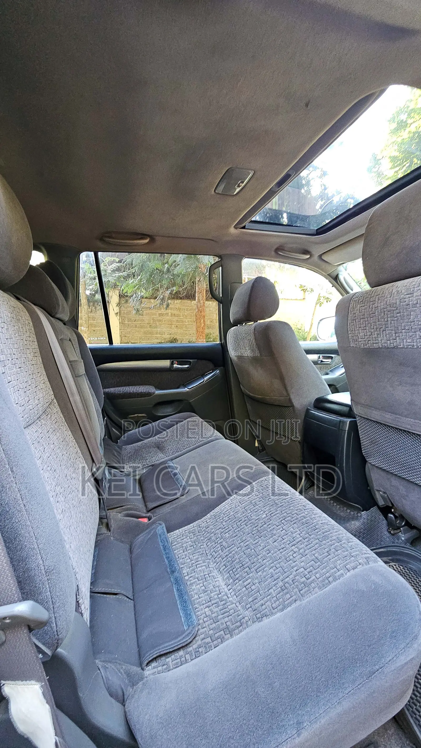Toyota Land Cruiser 2004 Silver