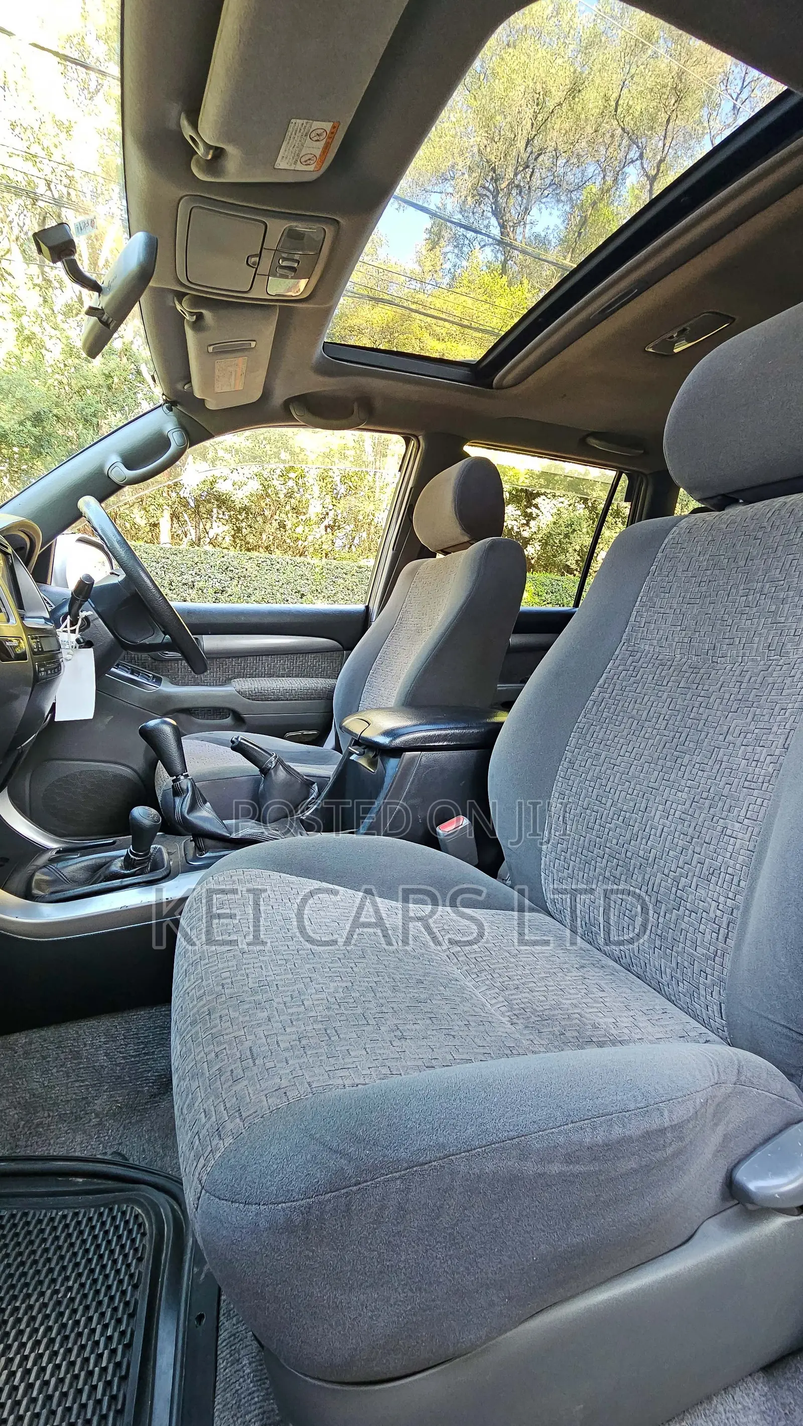 Toyota Land Cruiser 2004 Silver