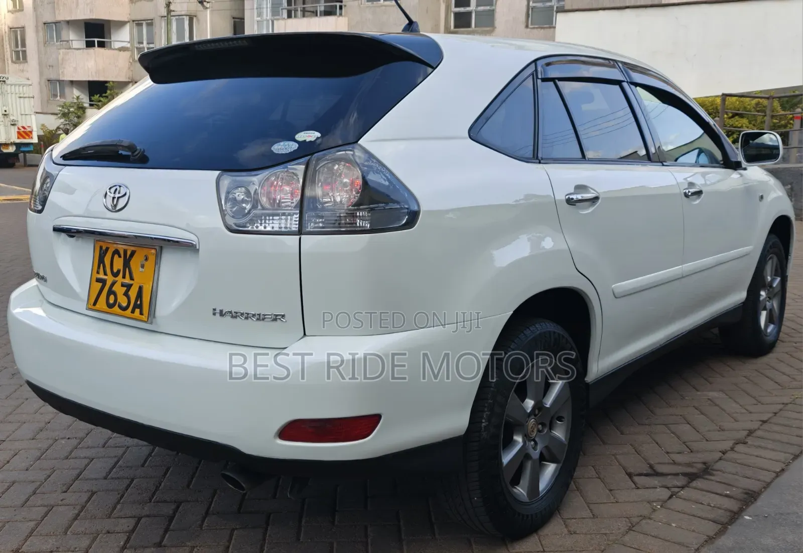 Toyota Harrier 2.4 2010 White