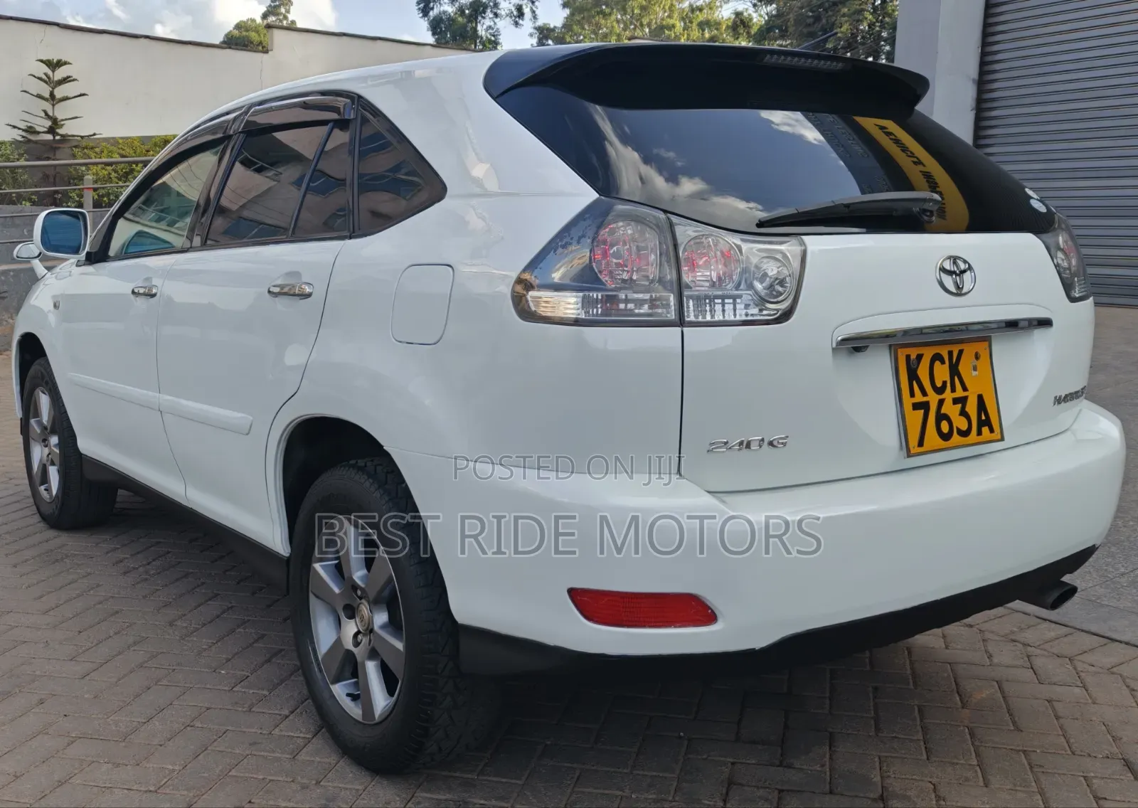 Toyota Harrier 2.4 2010 White