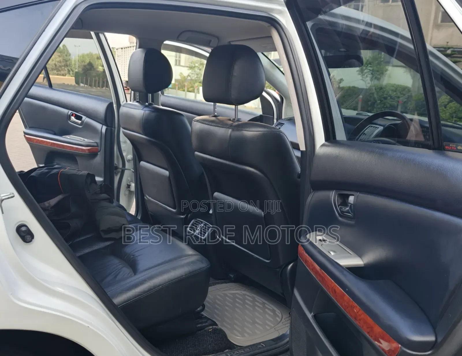 Toyota Harrier 2.4 2010 White