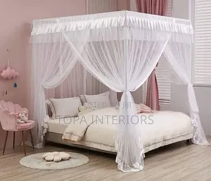 Lightweight Meshed Mosquito Nets With Four Stands