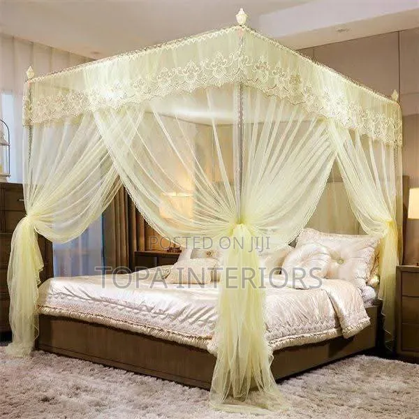 Lightweight Meshed Mosquito Nets With Four Stands