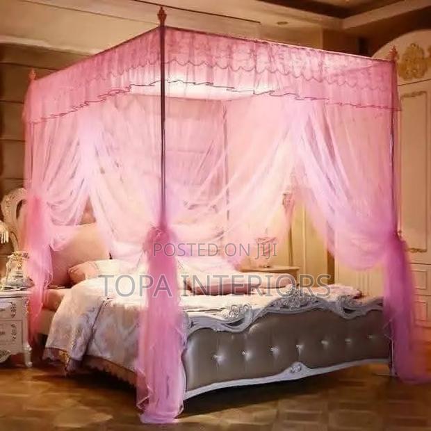 Protective Bed Nets With 4 Stands