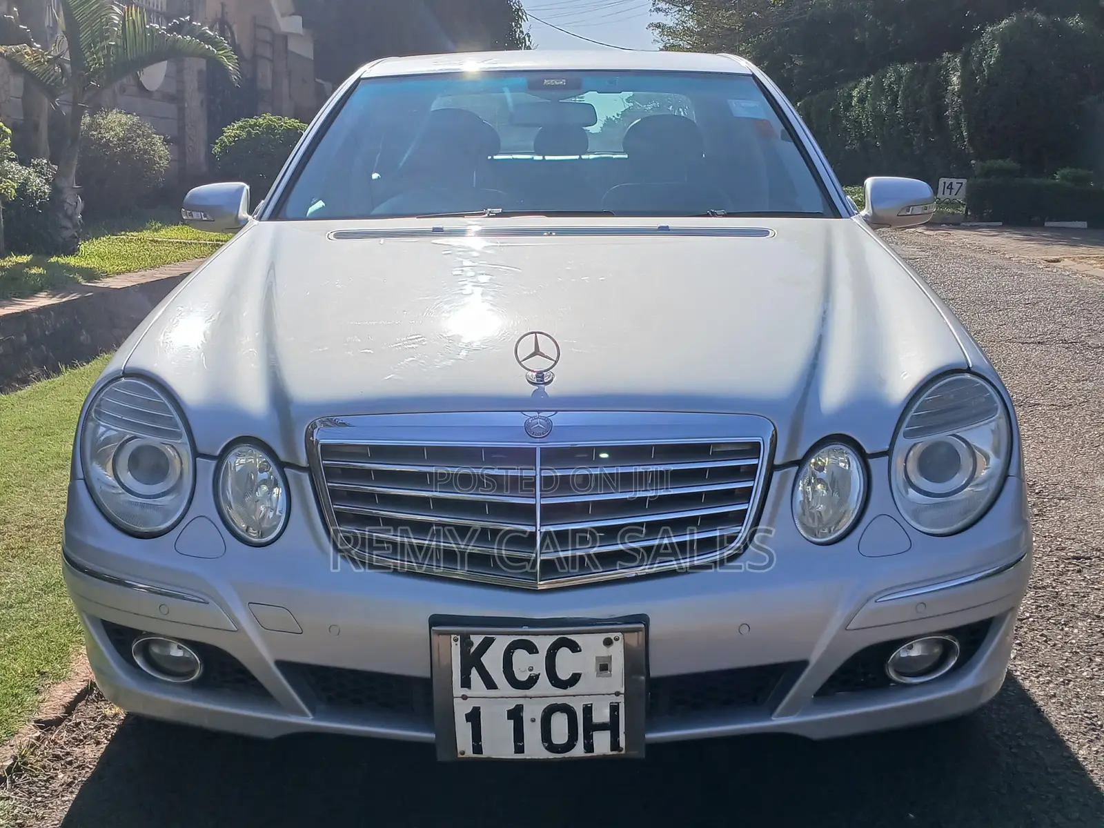 Mercedes-Benz E250 2009 Silver