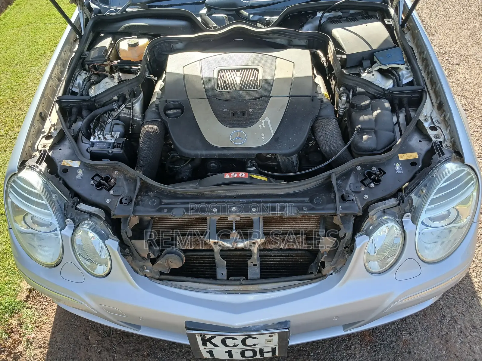 Mercedes-Benz E250 2009 Silver