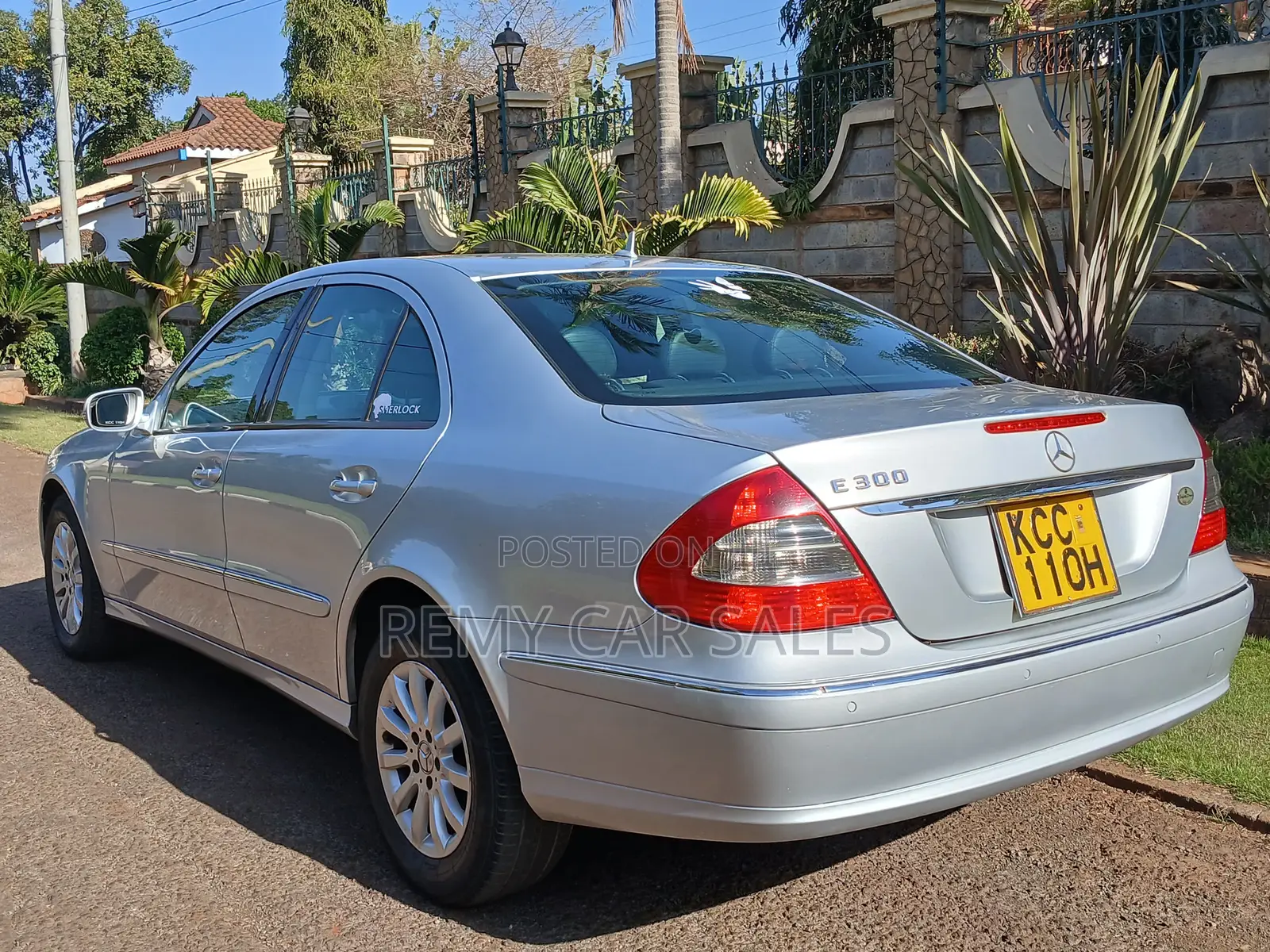Mercedes-Benz E250 2009 Silver