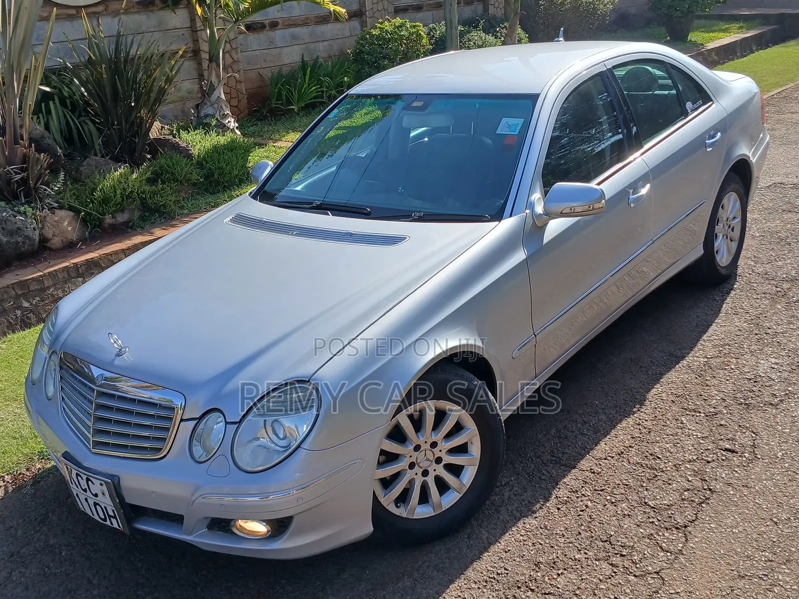 Mercedes-Benz E250 2009 Silver