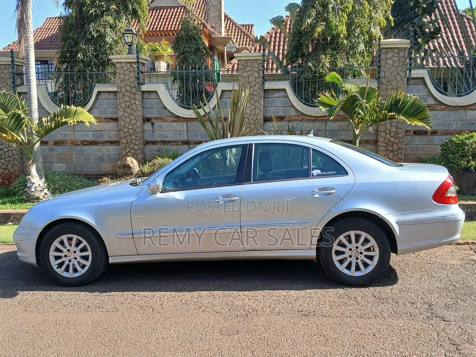 Mercedes-Benz E250 2009 Silver