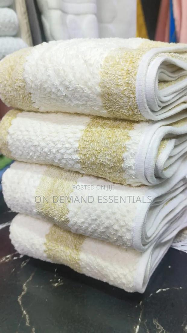  Microfiber Hand/Kitchen Towels 
35cm by 75cm - main view