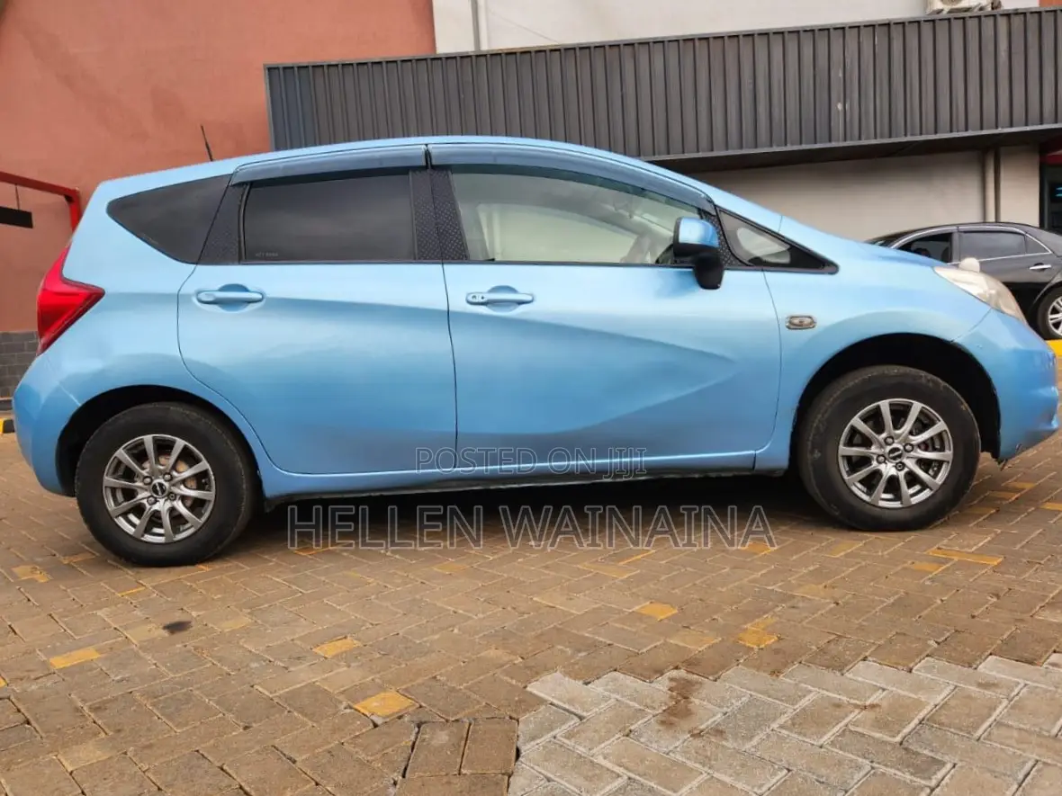 Nissan Note 2011 Blue