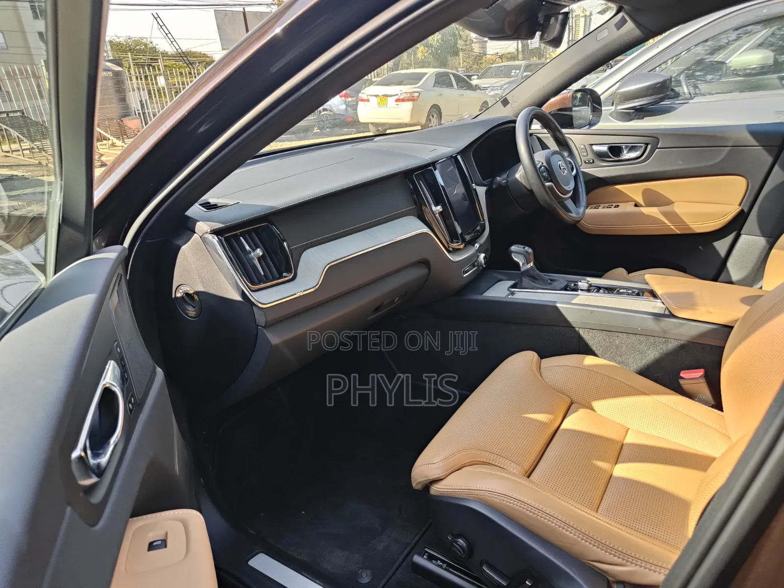 Volvo XC60 2019 Brown