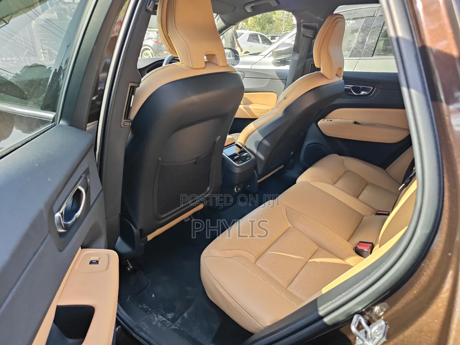 Volvo XC60 2019 Brown